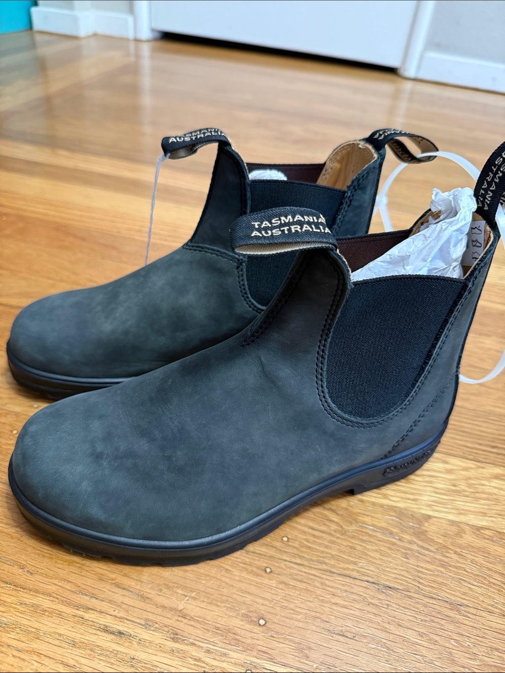 Blundstone womens Chelsea Boots - Black, NWOT Size 5.5 AUS / 8.5 US